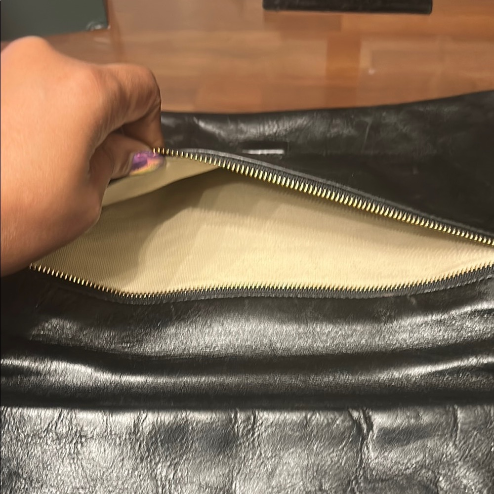 Tory Burch Black and Gold Briefcase clutch with Structured Design - Picture 4 of 16